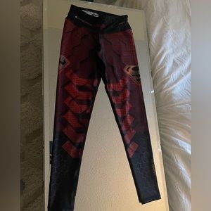 Drakon collectible limited edition Superwoman leggings. Major compression.